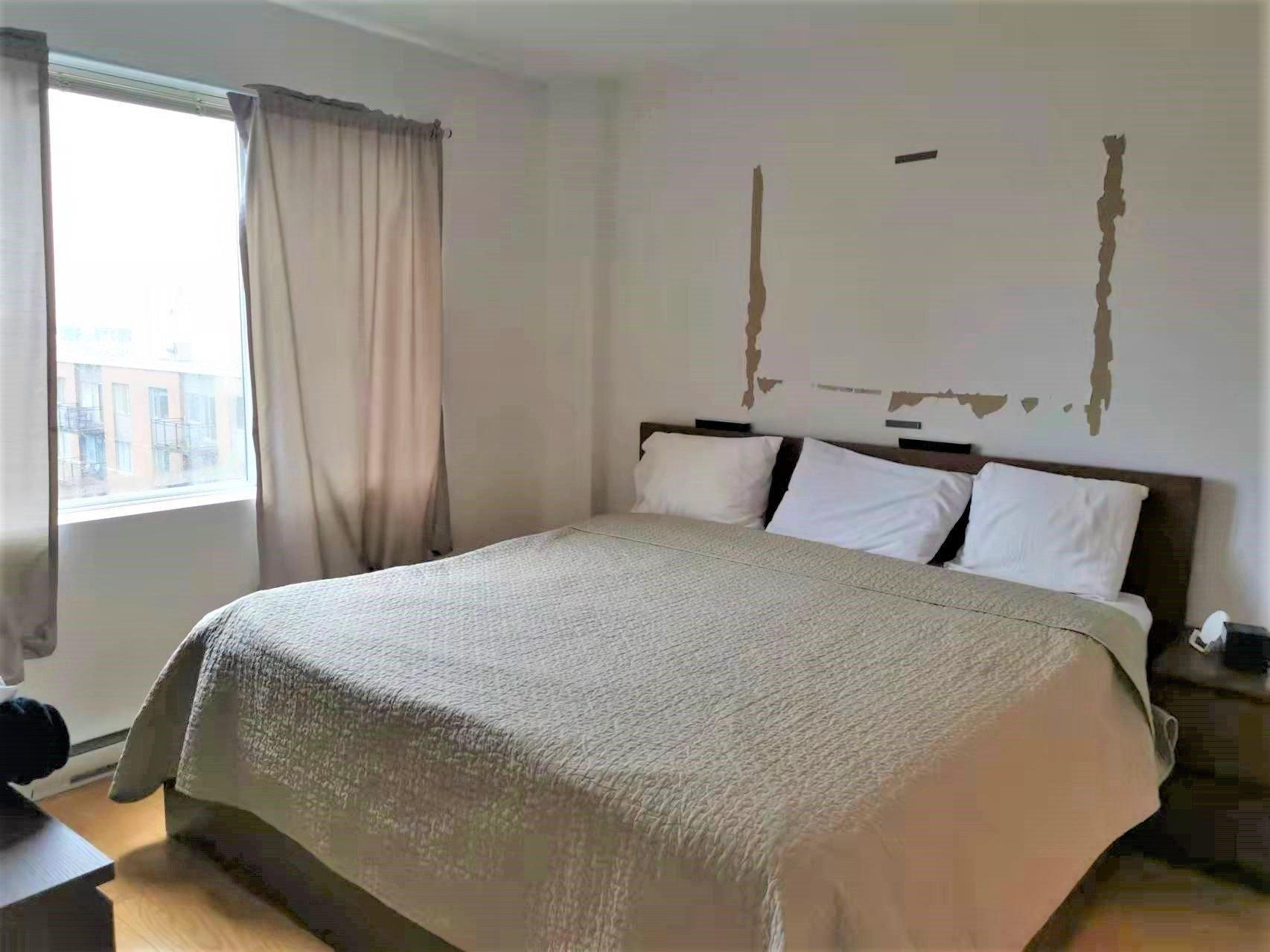 









1280


Rue St-Jacques

, 1201,
Montréal (Ville-Marie),




QC
H3C0G1

