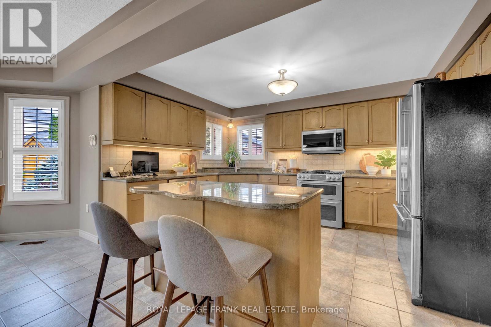 












3497 GARRARD ROAD

,
Whitby (Rolling Acres),




Ontario
L1R3C8

