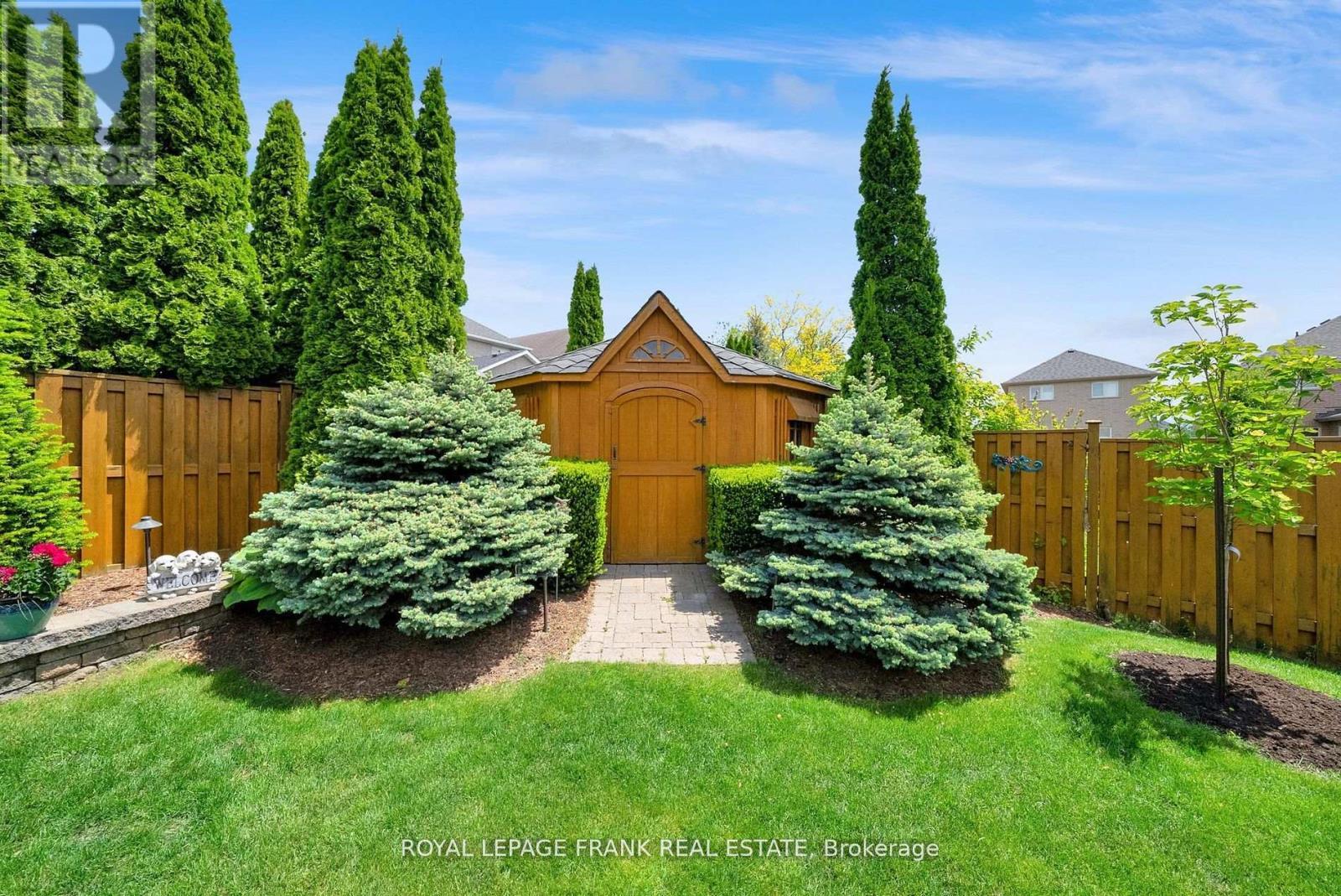 












3497 GARRARD ROAD

,
Whitby (Rolling Acres),




Ontario
L1R3C8

