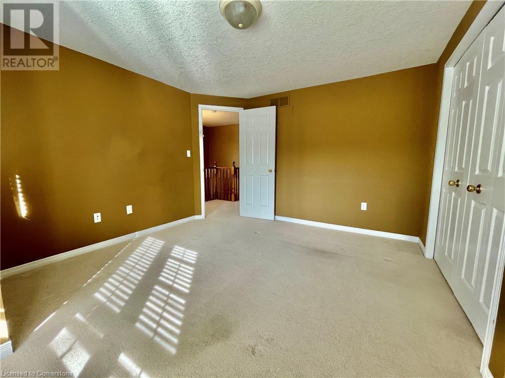












510 VIRGINIA CREEPER Street

,
Waterloo,




Ontario
N2V2W4

