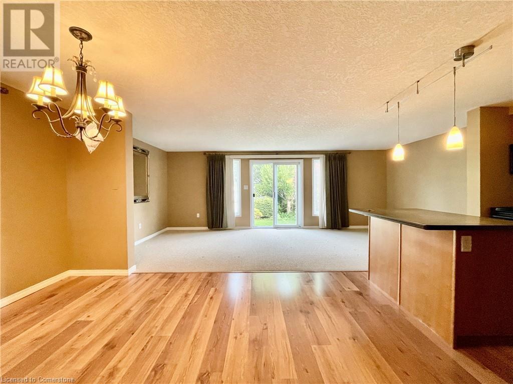 












510 VIRGINIA CREEPER Street

,
Waterloo,




Ontario
N2V2W4

