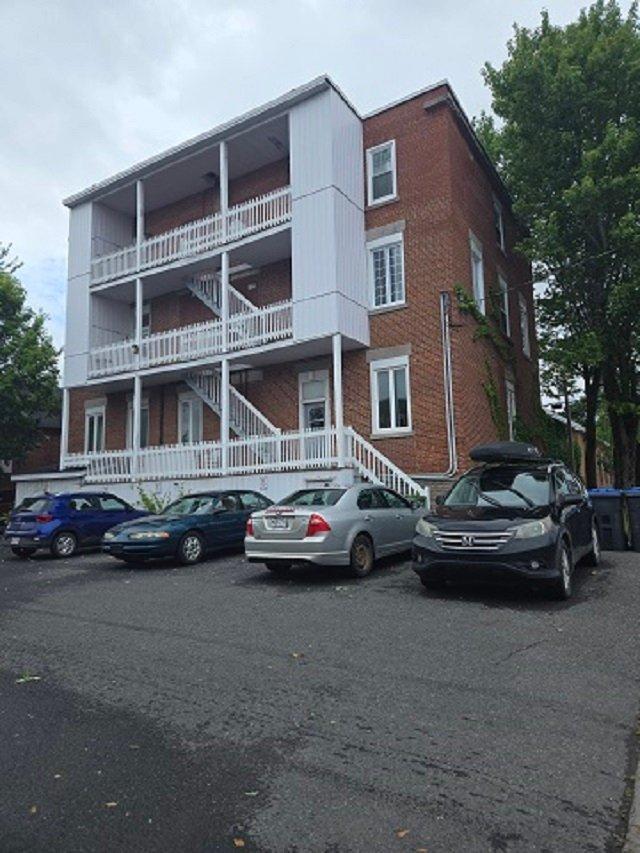 









149


Rue Jacques-Cartier N.

,
Saint-Jean-sur-Richelieu,




QC
J3B6S6

