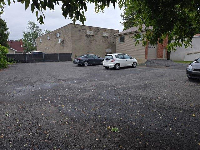 









147


Rue Jacques-Cartier N.

,
Saint-Jean-sur-Richelieu,




QC
J3B6S6

