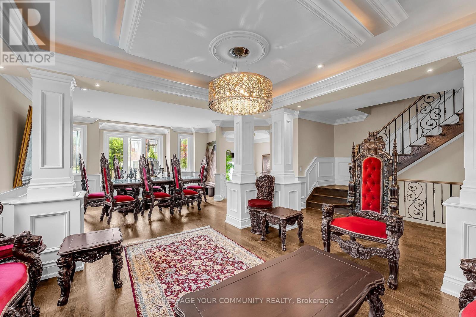 












83 HUNT AVENUE W

,
Richmond Hill,




Ontario
L4C4H1

