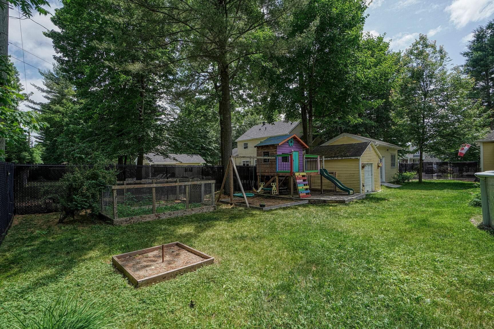 









2540


Rue Westwood

,
Saint-Lazare,




QC
J7T0A1

