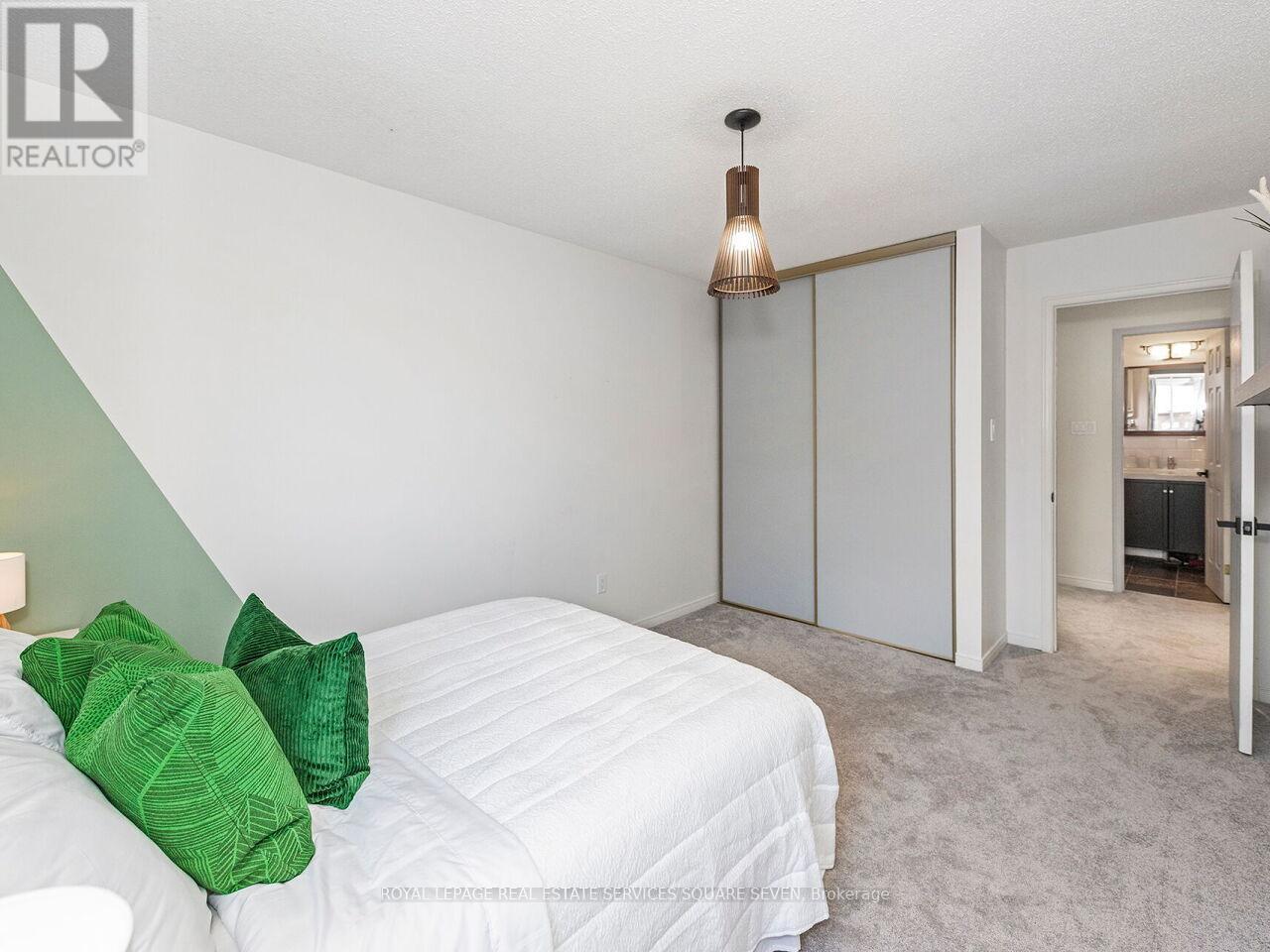












234 SEWELL DRIVE

,
Oakville,




Ontario
L6H1E4

