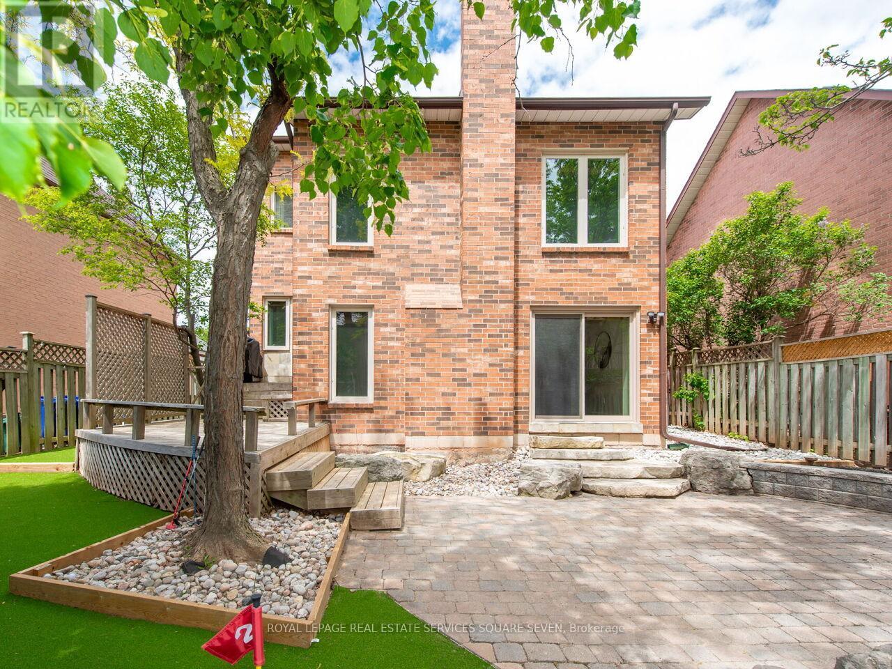 












234 SEWELL DRIVE

,
Oakville,




Ontario
L6H1E4

