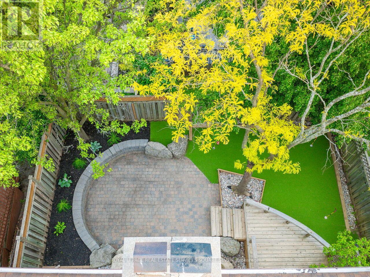 












234 SEWELL DRIVE

,
Oakville,




Ontario
L6H1E4

