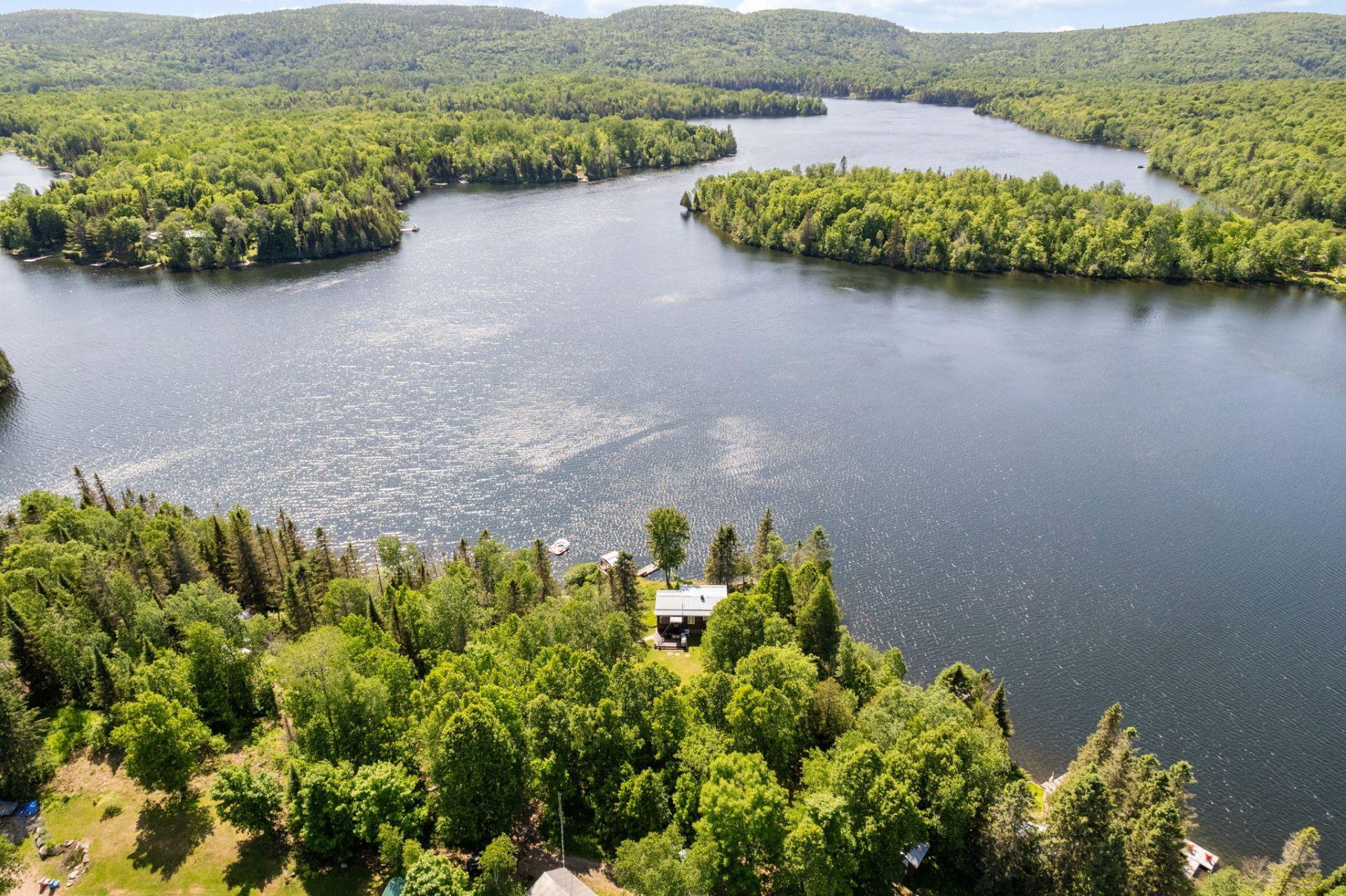 









12


Ch. Jos-Cousineau

,
Blue Sea,




QC
J0X1C0

