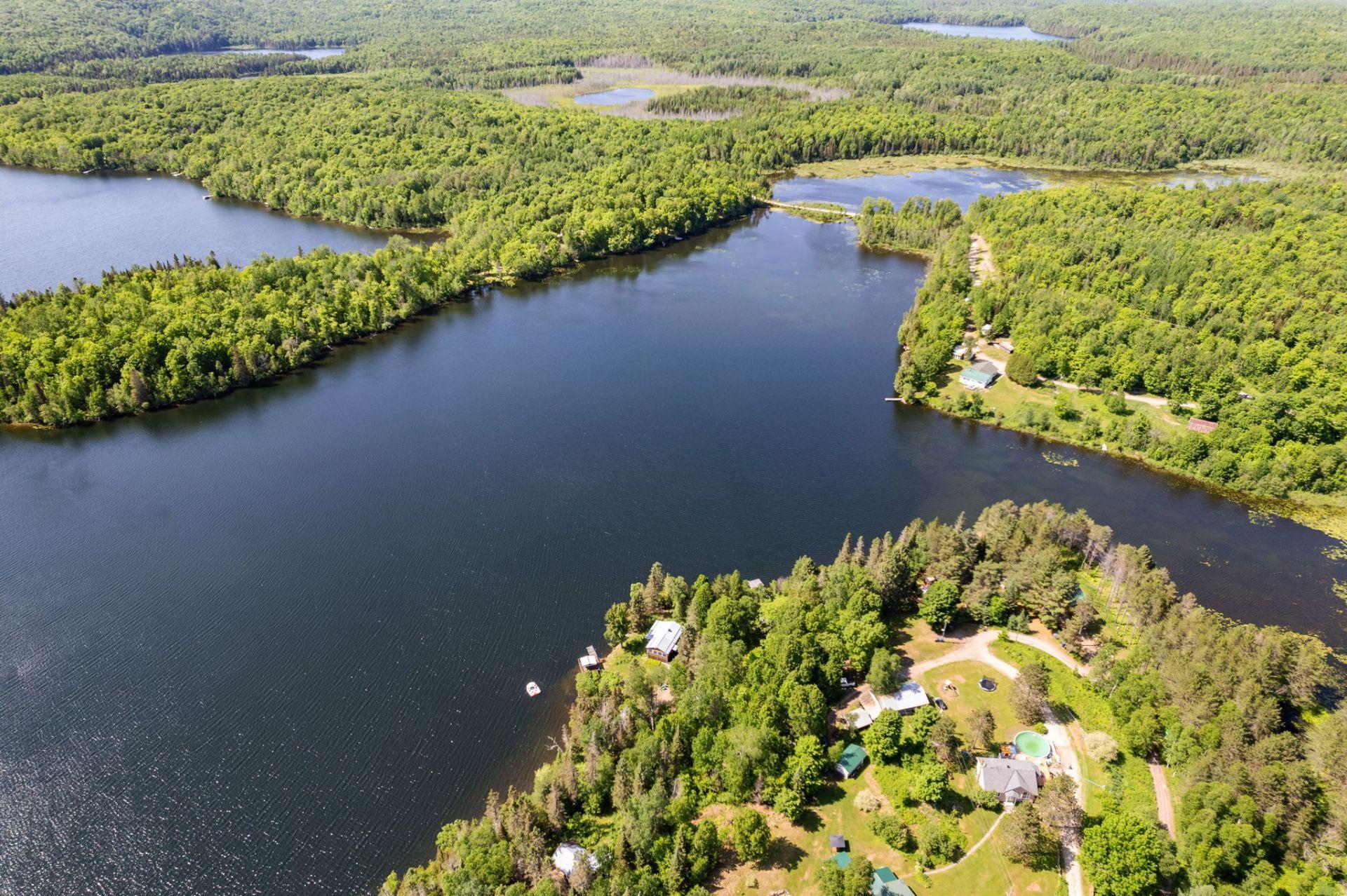 









12


Ch. Jos-Cousineau

,
Blue Sea,




QC
J0X1C0

