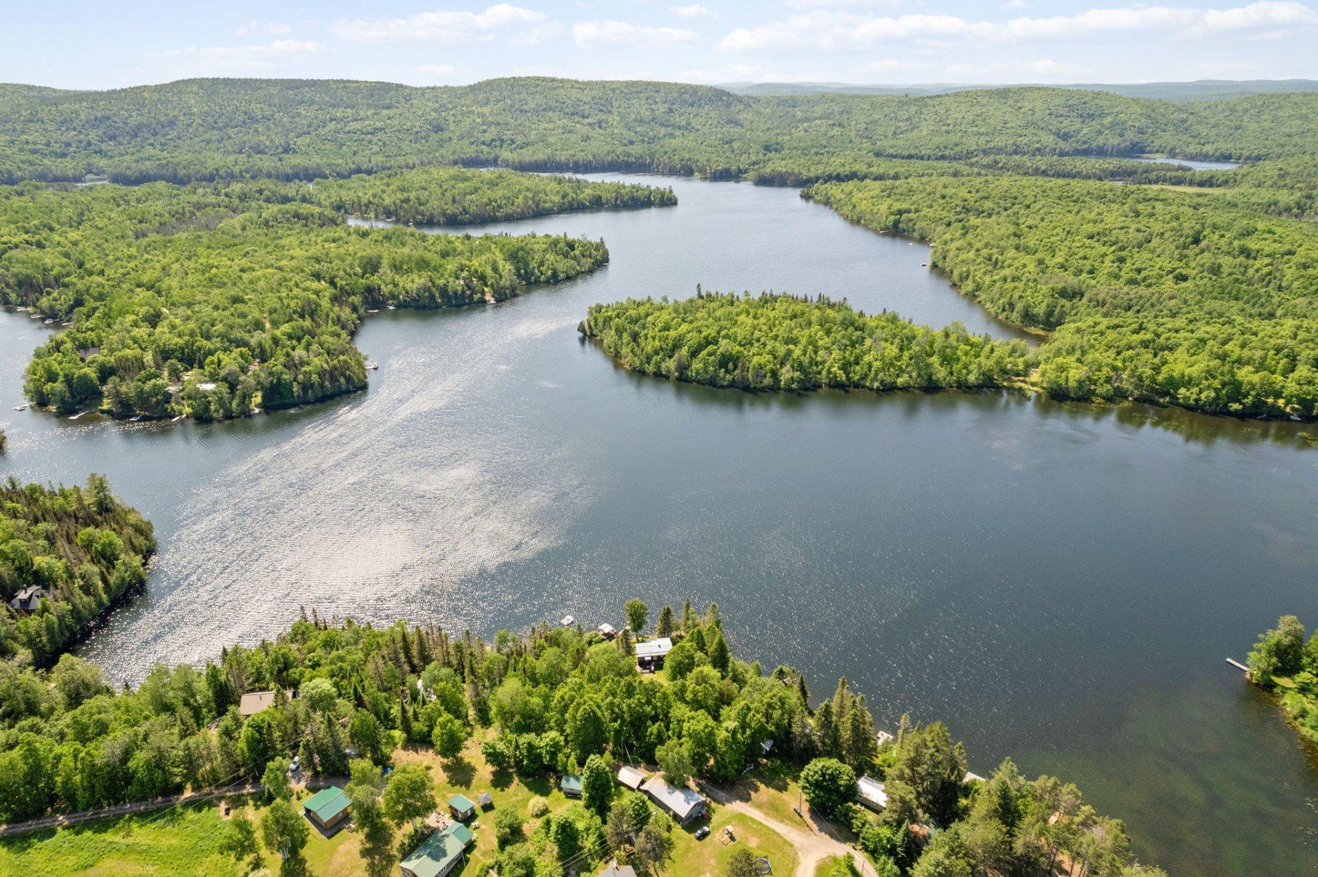 









12


Ch. Jos-Cousineau

,
Blue Sea,




QC
J0X1C0

