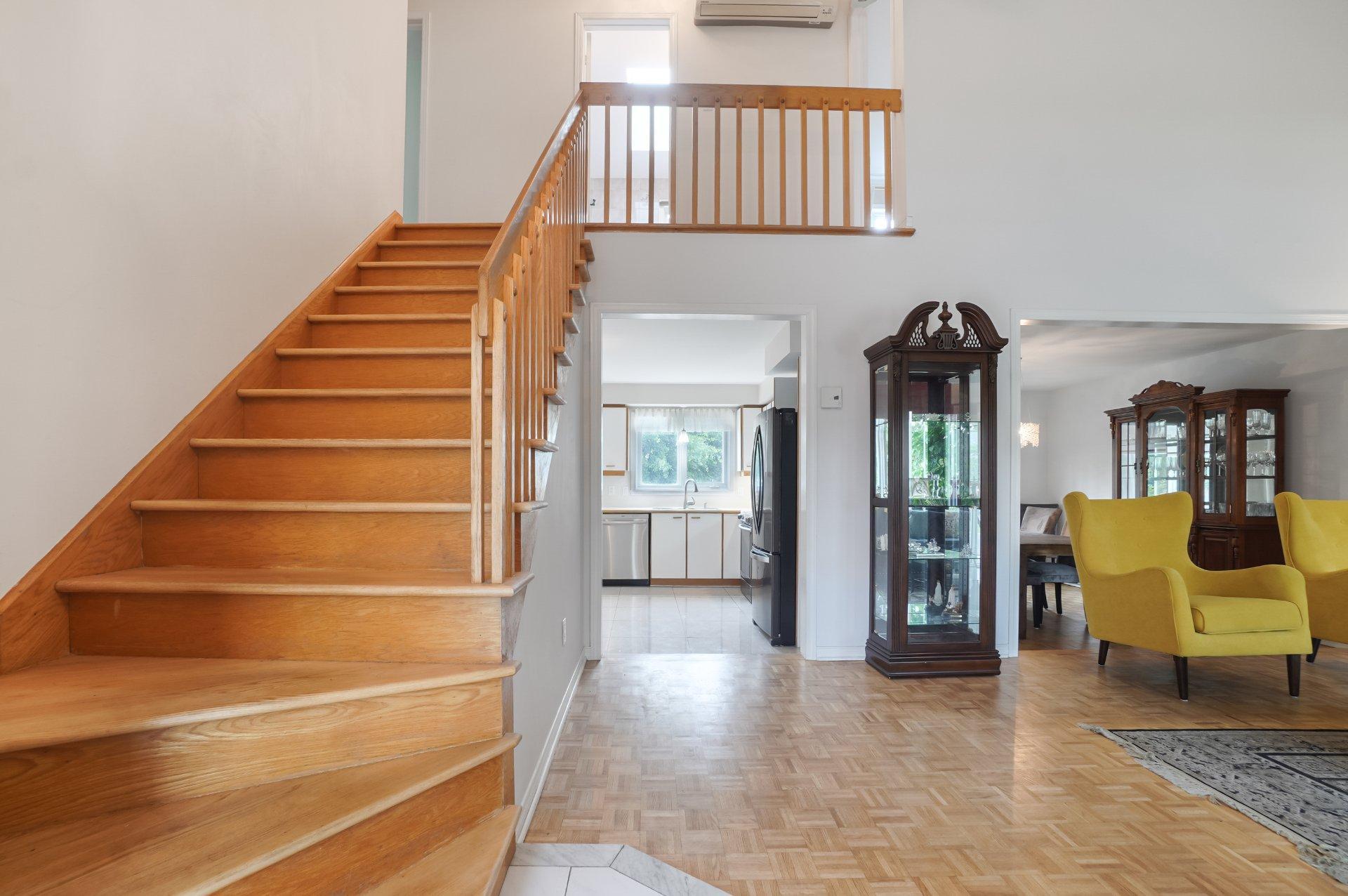









8630


Boul. Rivard

,
Brossard,




QC
J4X1W6

