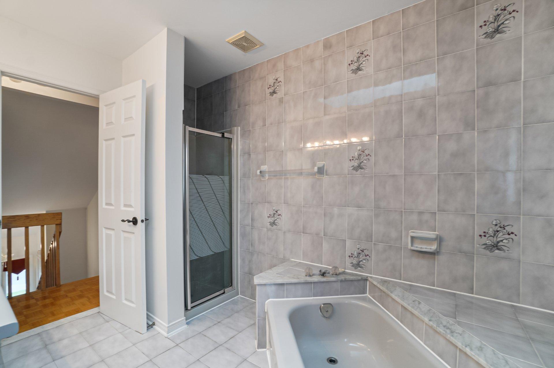 









8630


Boul. Rivard

,
Brossard,




QC
J4X1W6


