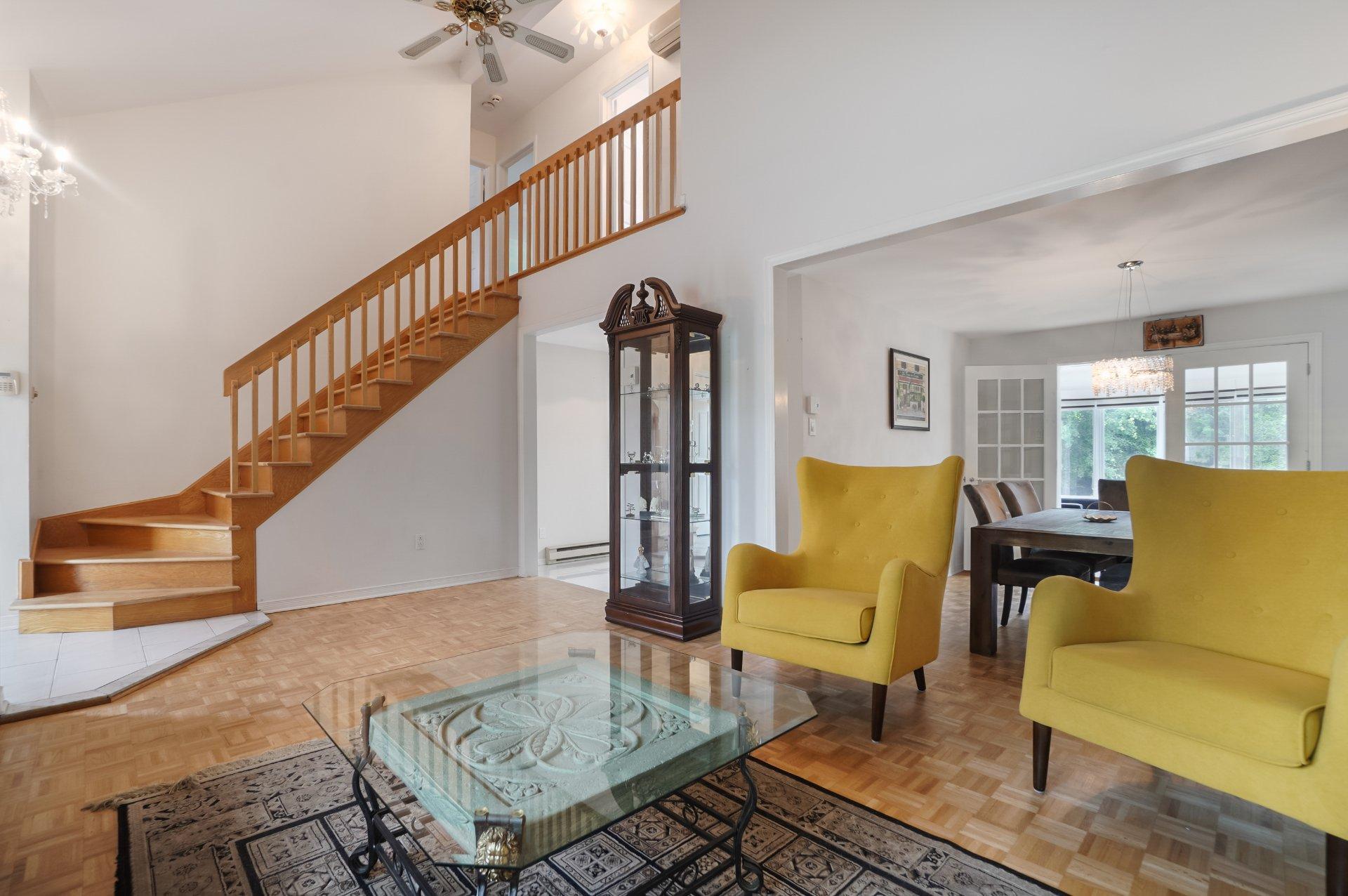 









8630


Boul. Rivard

,
Brossard,




QC
J4X1W6

