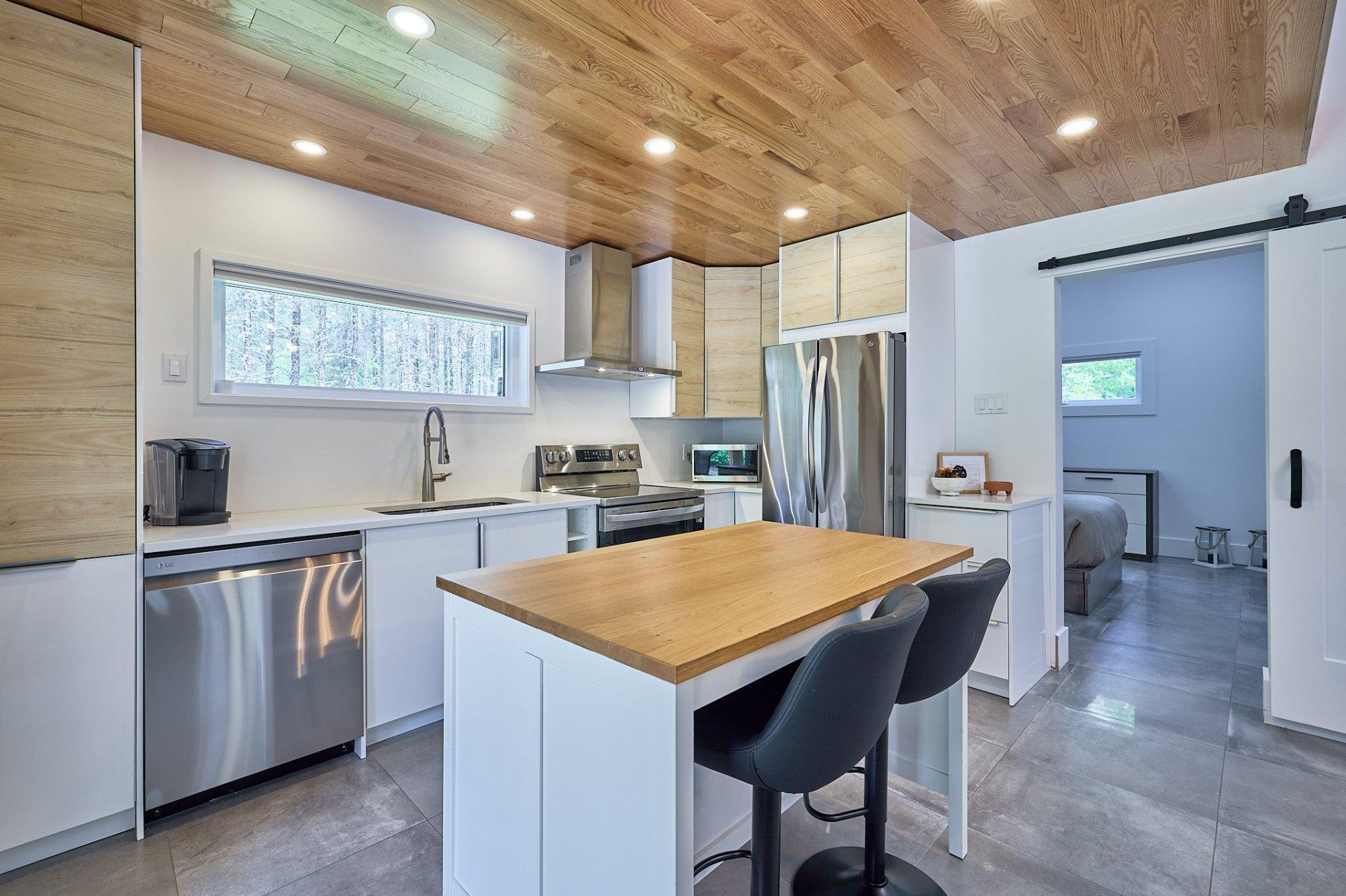 









271


Ch. des Bleuets

,
Saint-Alexis-des-Monts,




QC
J0K1V0

