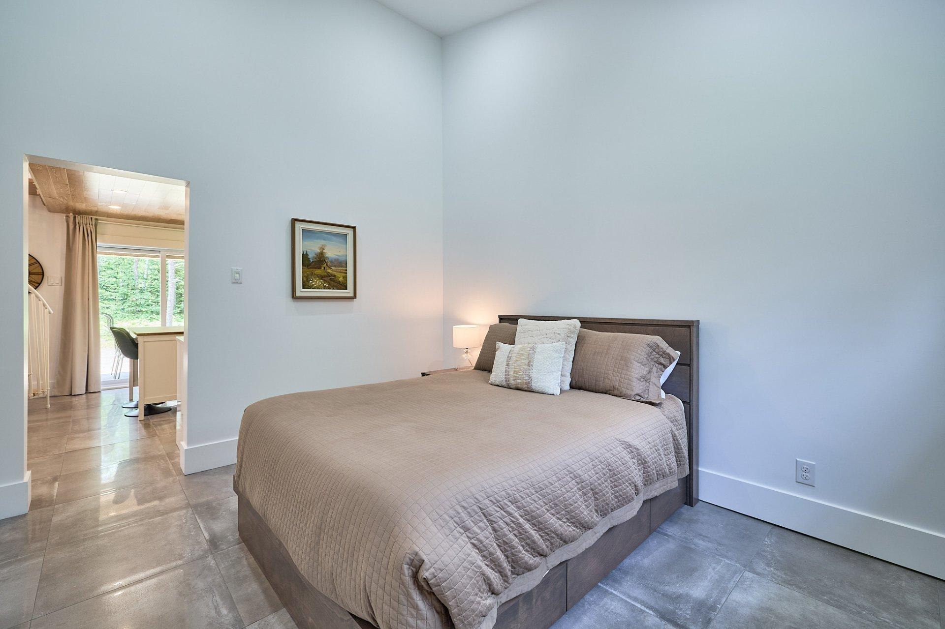 









271


Ch. des Bleuets

,
Saint-Alexis-des-Monts,




QC
J0K1V0

