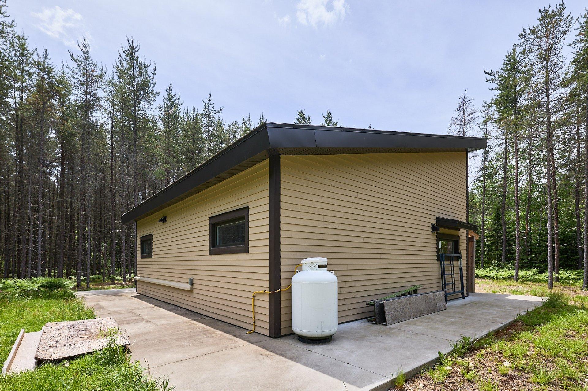 









271


Ch. des Bleuets

,
Saint-Alexis-des-Monts,




QC
J0K1V0

