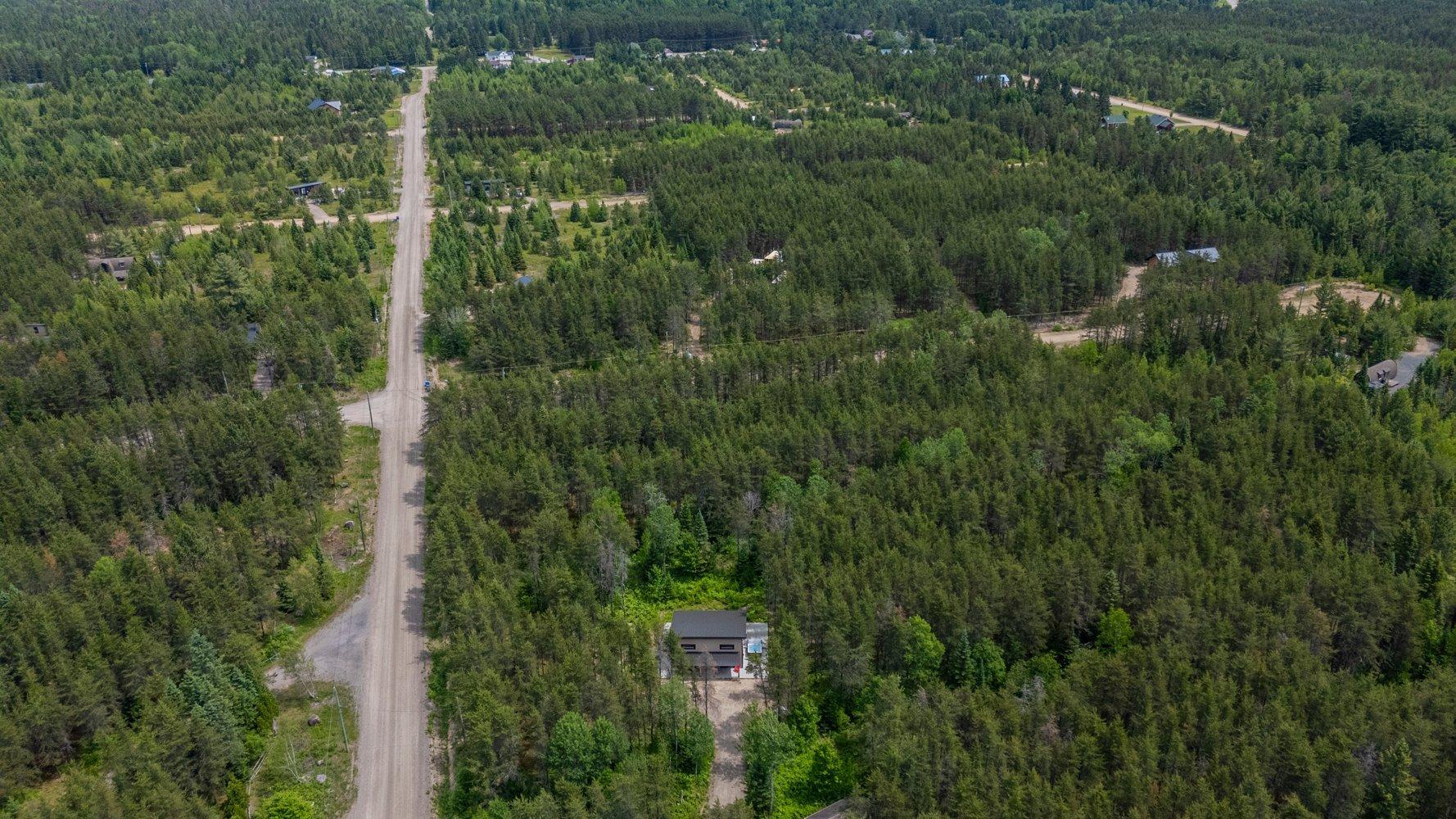 









271


Ch. des Bleuets

,
Saint-Alexis-des-Monts,




QC
J0K1V0

