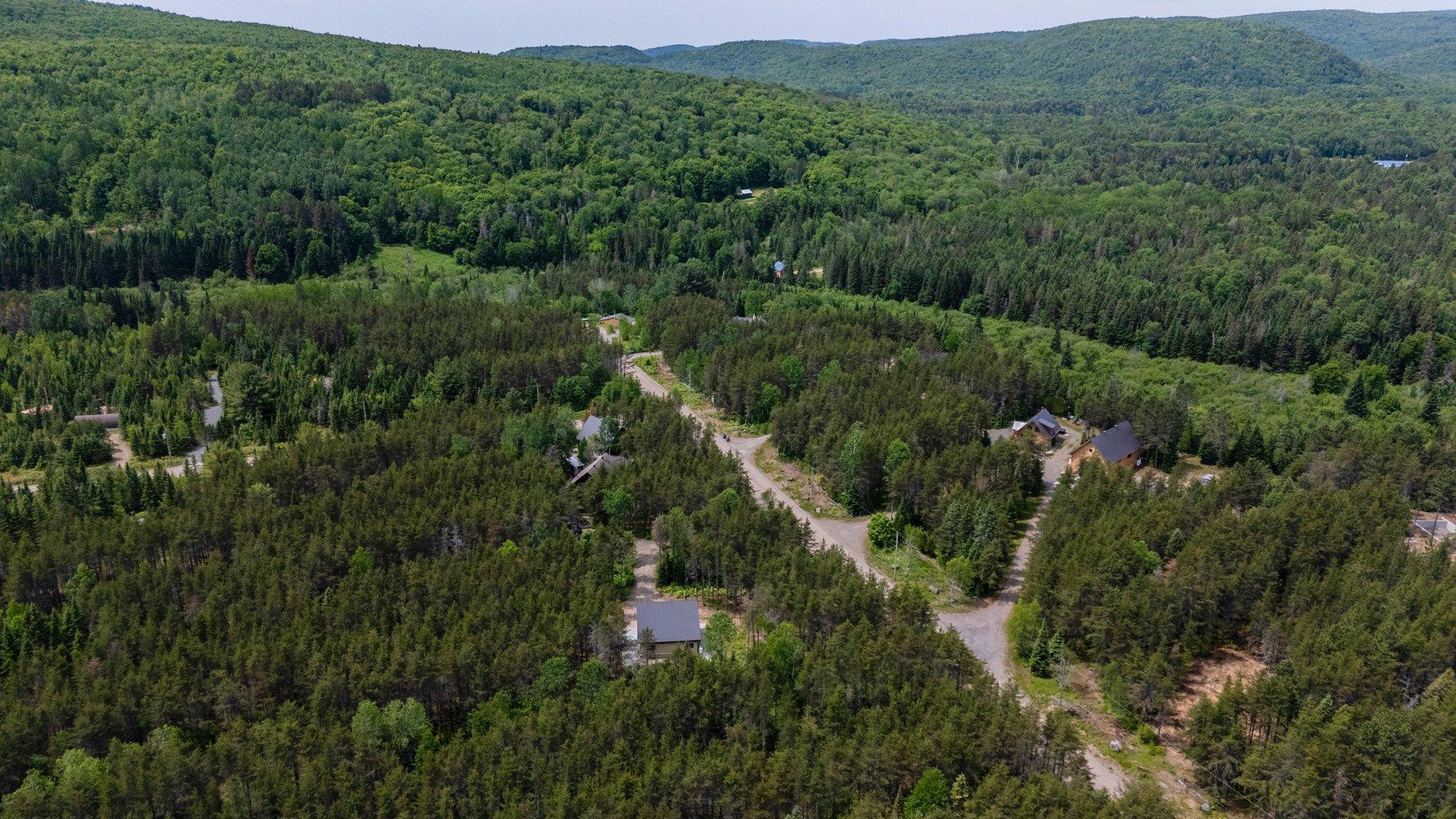 









271


Ch. des Bleuets

,
Saint-Alexis-des-Monts,




QC
J0K1V0

