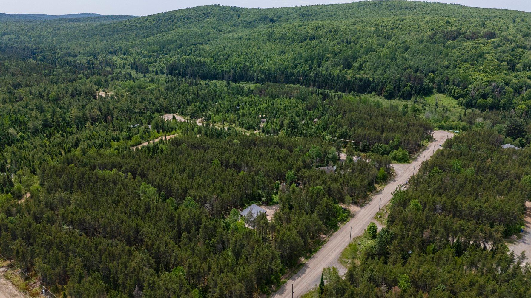 









271


Ch. des Bleuets

,
Saint-Alexis-des-Monts,




QC
J0K1V0

