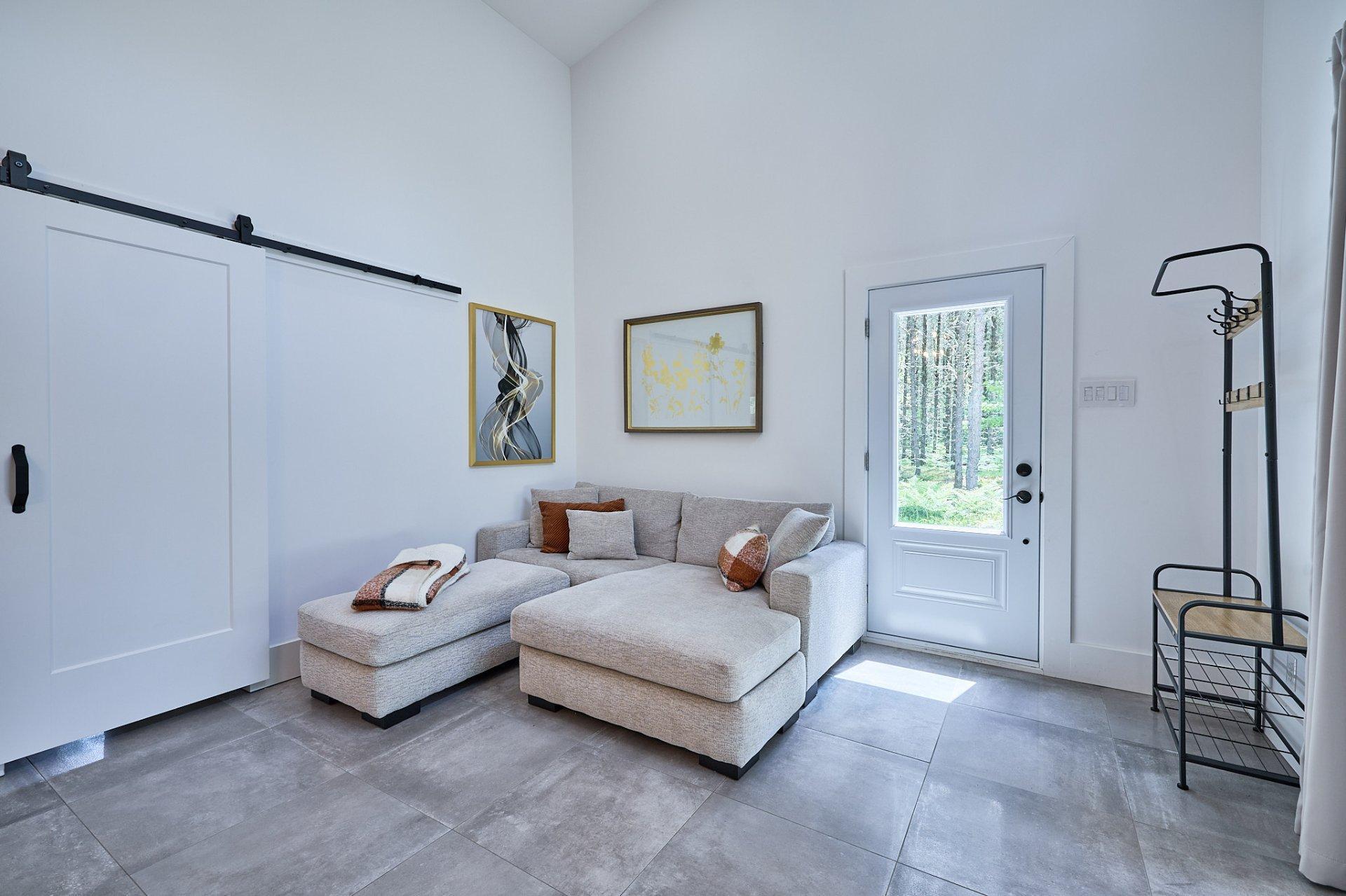









271


Ch. des Bleuets

,
Saint-Alexis-des-Monts,




QC
J0K1V0

