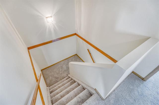 









34


Aldgate

RD,
Winnipeg,




MB
R2N 2X6

