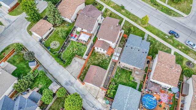 









34


Aldgate

RD,
Winnipeg,




MB
R2N 2X6

