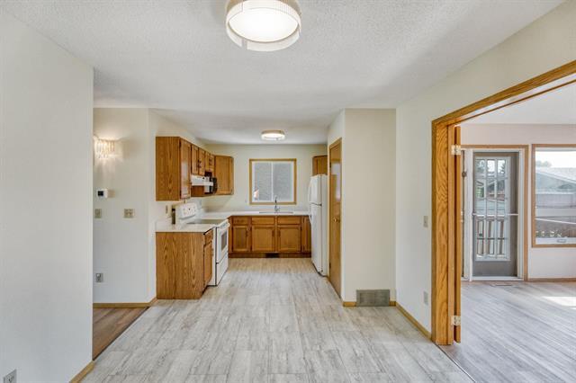 









34


Aldgate

RD,
Winnipeg,




MB
R2N 2X6

