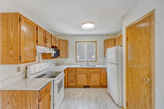 









34


Aldgate

RD,
Winnipeg,




MB
R2N 2X6

