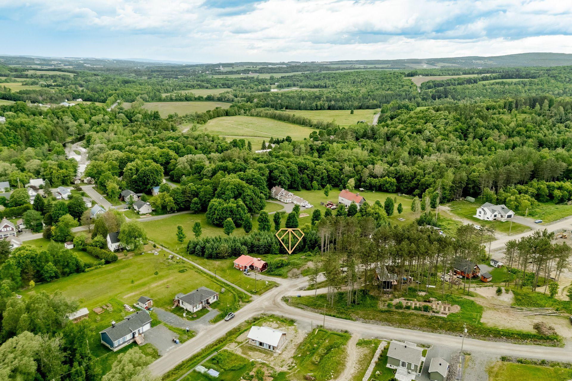 









55


Rue des Pommiers

,
Dixville,







QC
J0B1P0

