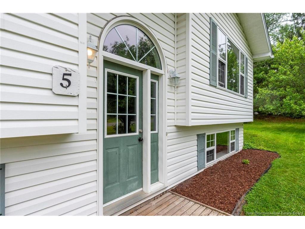 









5


Vernon

AVE,
Hampton,




NB
E5N 5N1


