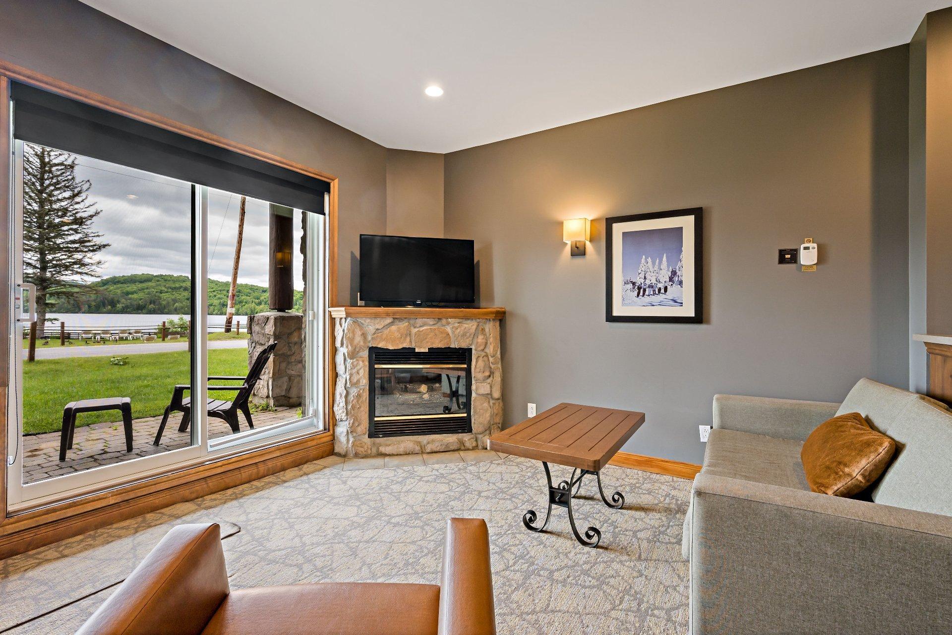 









2396


Rue Labelle

, 26,
Mont-Tremblant,




QC
J8E1T8

