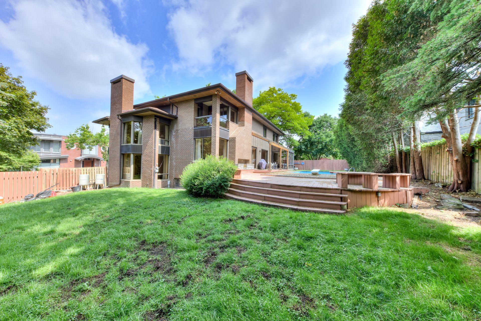 









2


Av. Shorncliffe

,
Westmount,




QC
H3Y1A7

