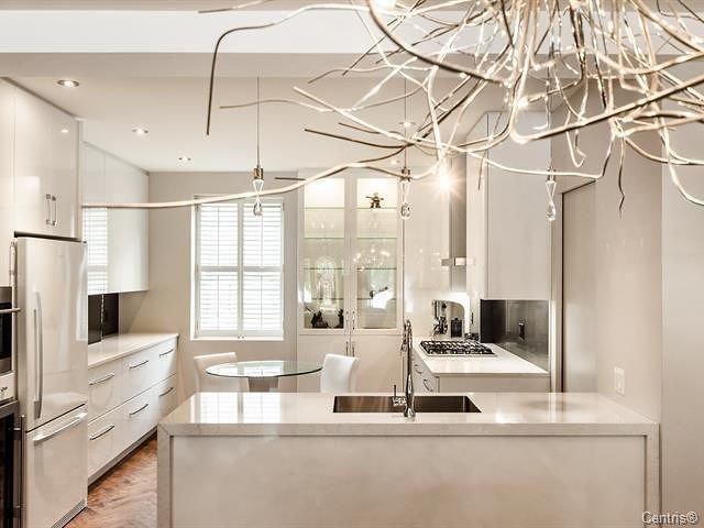 









2112

 - 2124


Rue Plessis

,
Montréal (Ville-Marie),




QC
H2L2Y3

