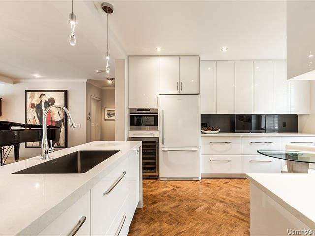 









2112

 - 2124


Rue Plessis

,
Montréal (Ville-Marie),




QC
H2L2Y3

