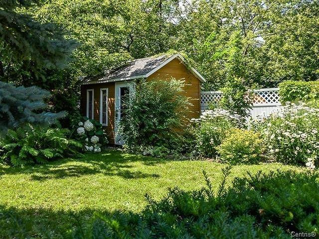 









2112

 - 2124


Rue Plessis

,
Montréal (Ville-Marie),




QC
H2L2Y3

