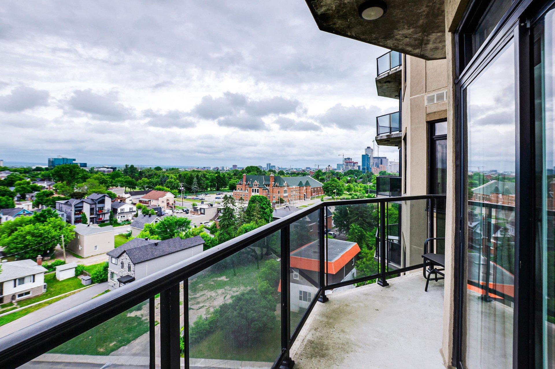 









224


Boul. Alexandre-Taché

, 605,
Gatineau (Hull),




QC
J9A0B8

