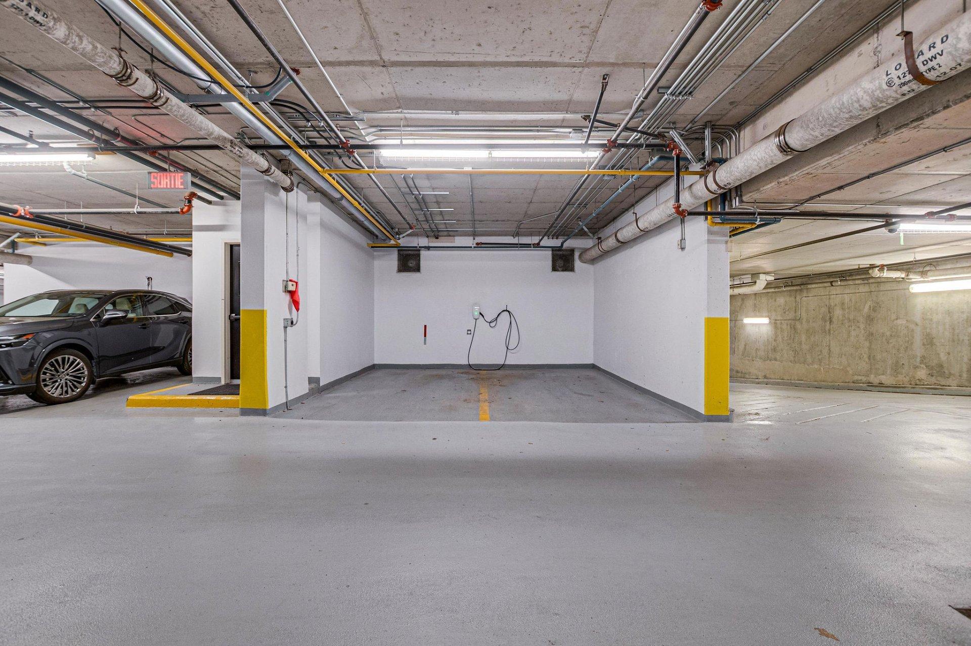 









224


Boul. Alexandre-Taché

, 605,
Gatineau (Hull),




QC
J9A0B8

