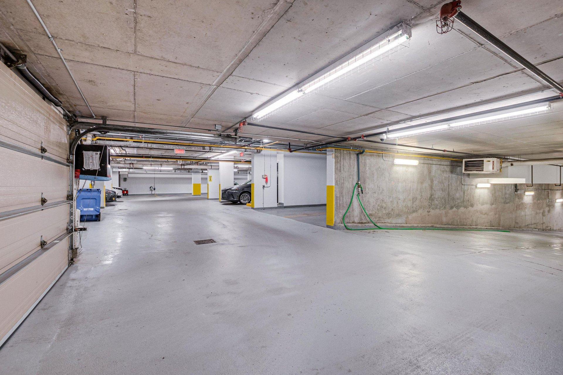









224


Boul. Alexandre-Taché

, 605,
Gatineau (Hull),




QC
J9A0B8

