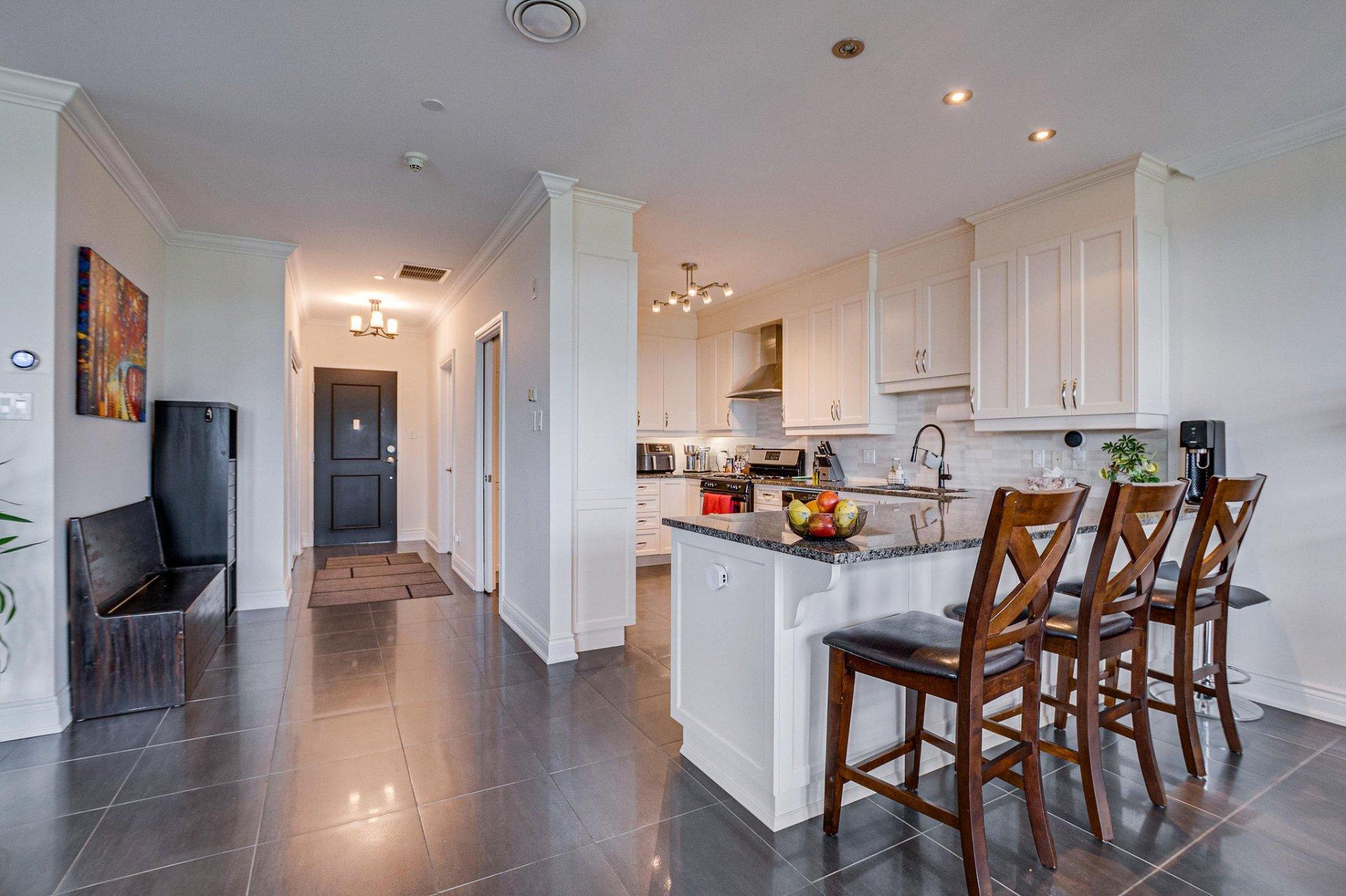 









224


Boul. Alexandre-Taché

, 605,
Gatineau (Hull),




QC
J9A0B8

