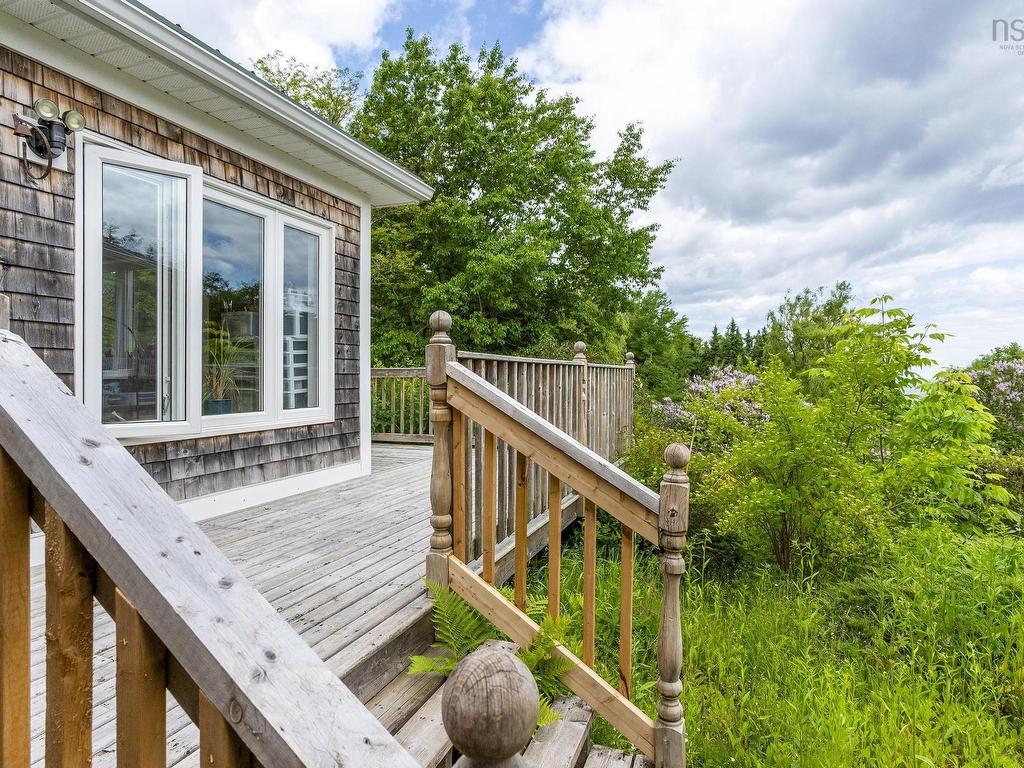












1407 North Shore Rd

,
North Shore,




NS
B0K 1E0

