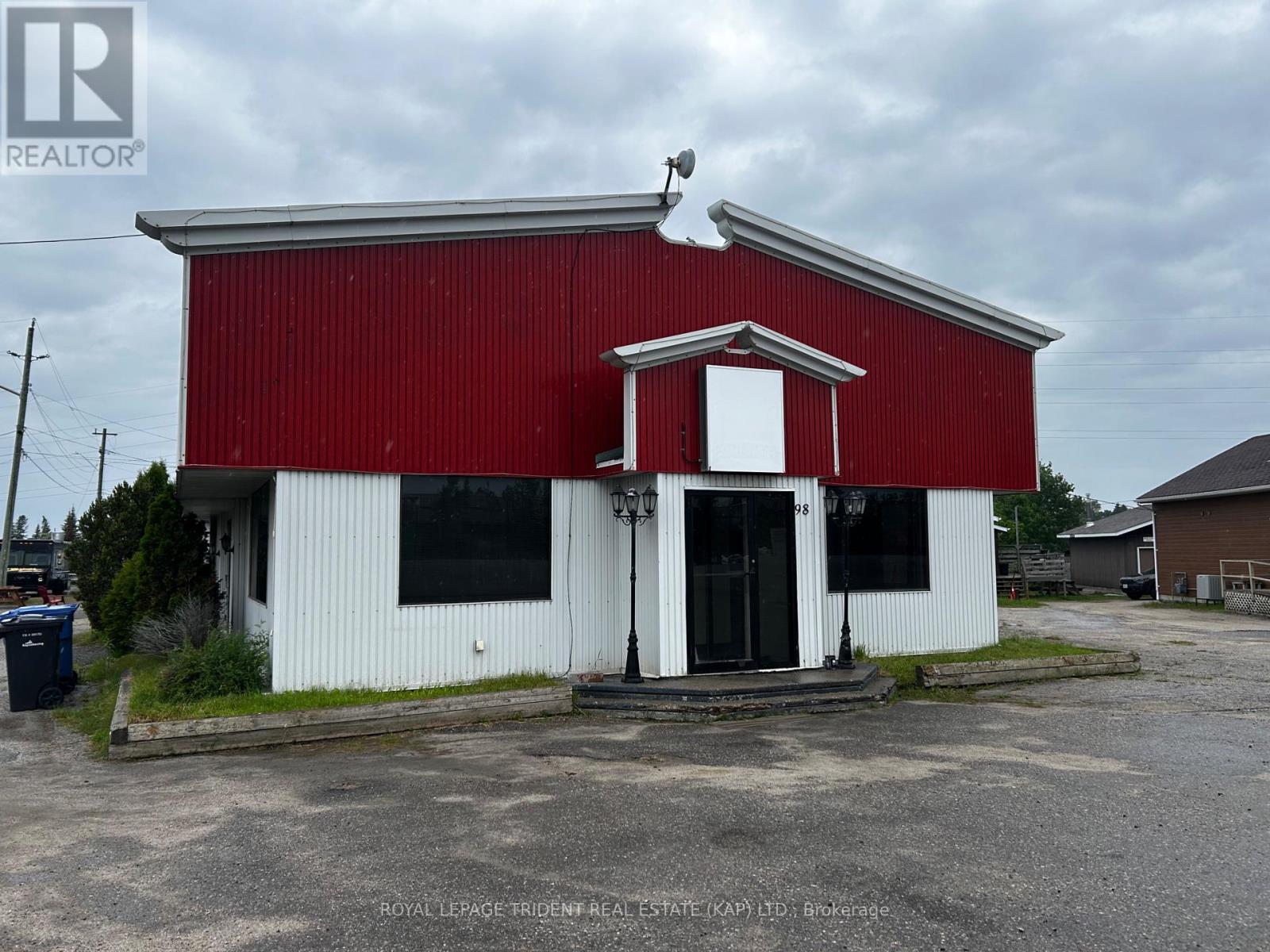 












98 GOVERNMENT ROAD W

,
Kapuskasing,




Ontario
P5N2X8

