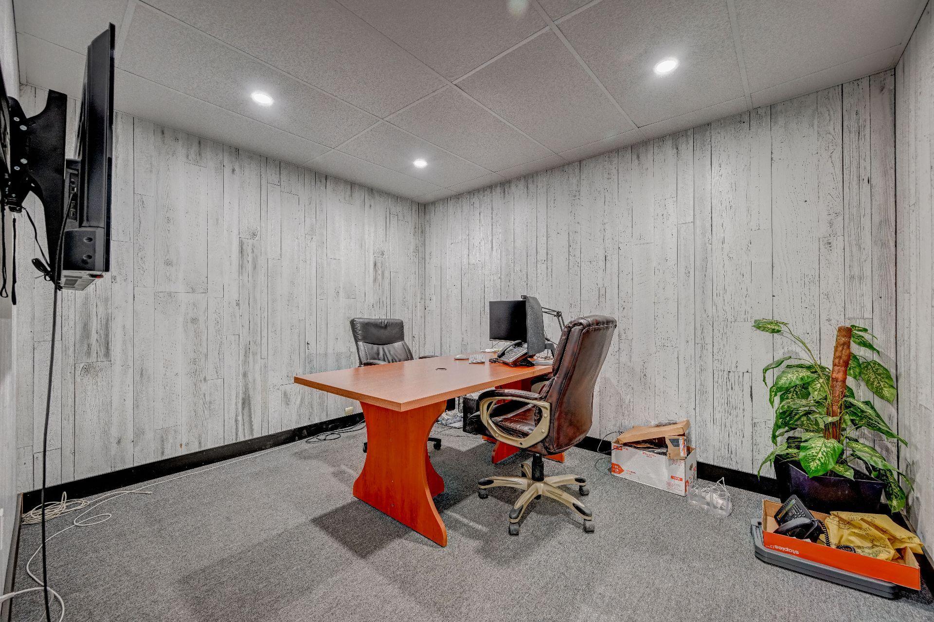 









2025


Boul. St-Antoine

,
Saint-Jérôme,




QC
J7Z7M1


