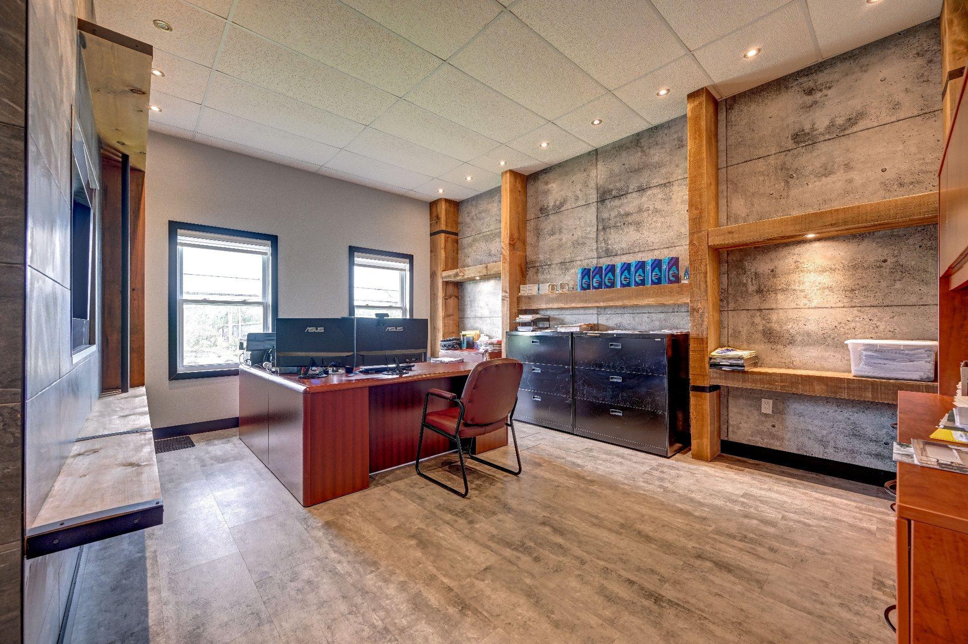









2025


Boul. St-Antoine

,
Saint-Jérôme,




QC
J7Z7M1

