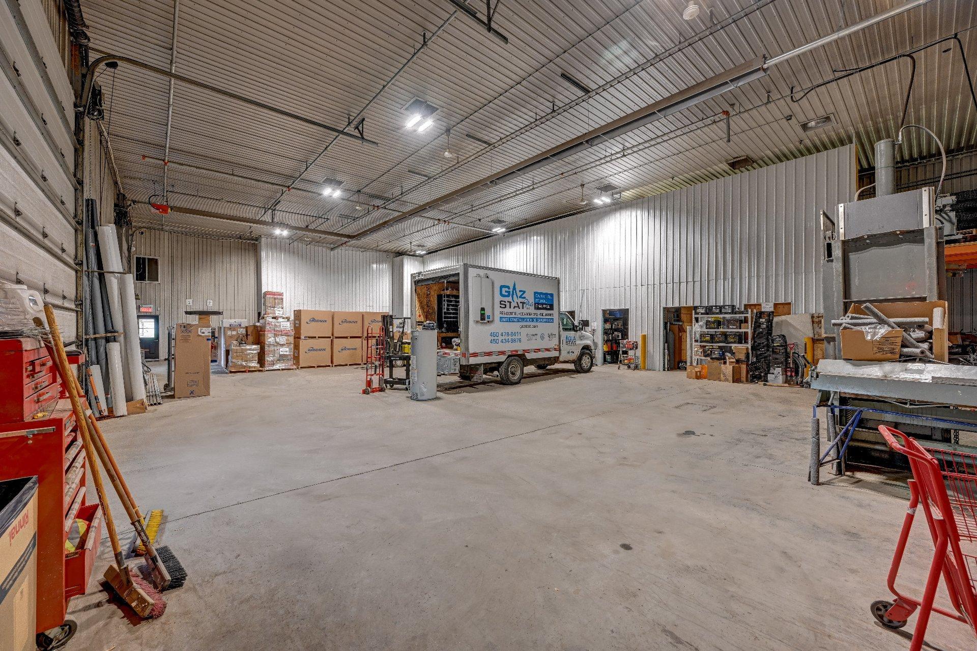 









2025


Boul. St-Antoine

,
Saint-Jérôme,




QC
J7Z7M1

