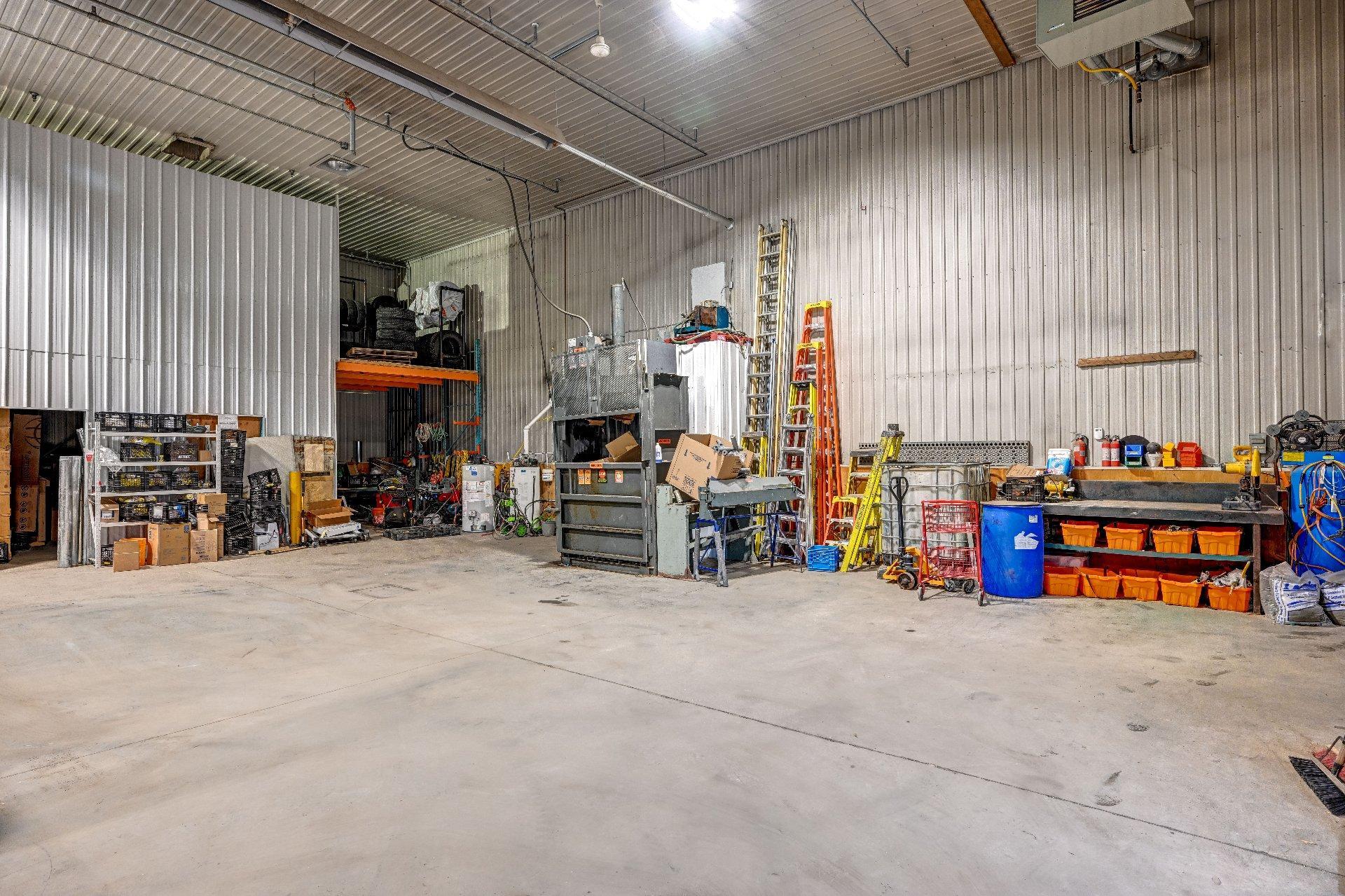 









2025


Boul. St-Antoine

,
Saint-Jérôme,




QC
J7Z7M1

