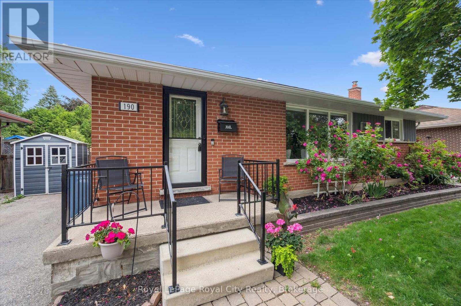 












190 WAVERLEY DRIVE

,
Guelph (Riverside Park),




Ontario
N1E1H4

