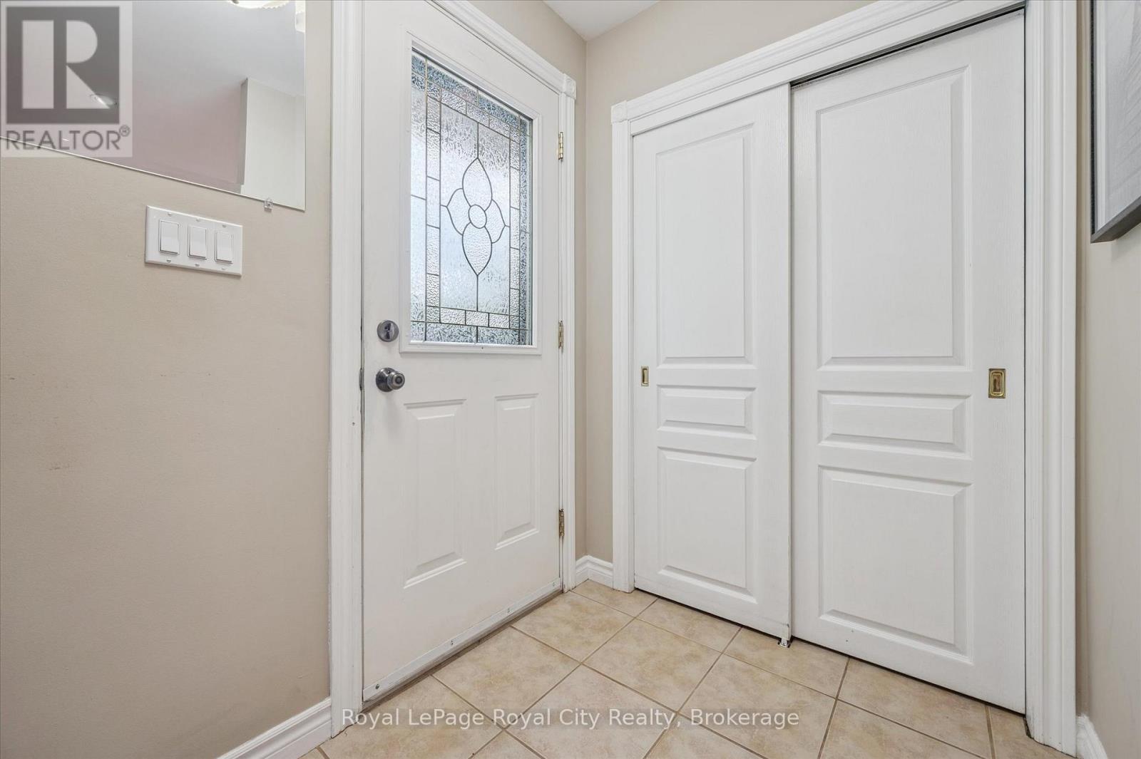 












190 WAVERLEY DRIVE

,
Guelph (Riverside Park),




Ontario
N1E1H4

