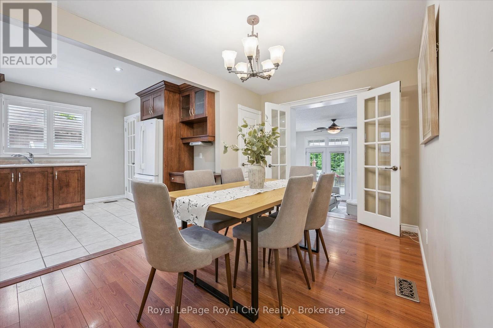












190 WAVERLEY DRIVE

,
Guelph (Riverside Park),




Ontario
N1E1H4

