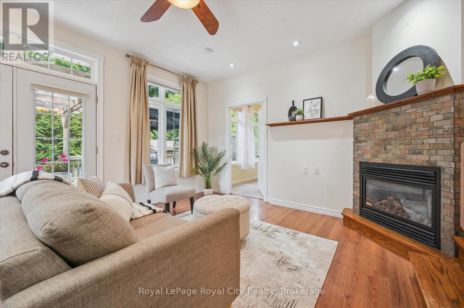 












190 WAVERLEY DRIVE

,
Guelph (Riverside Park),




Ontario
N1E1H4


